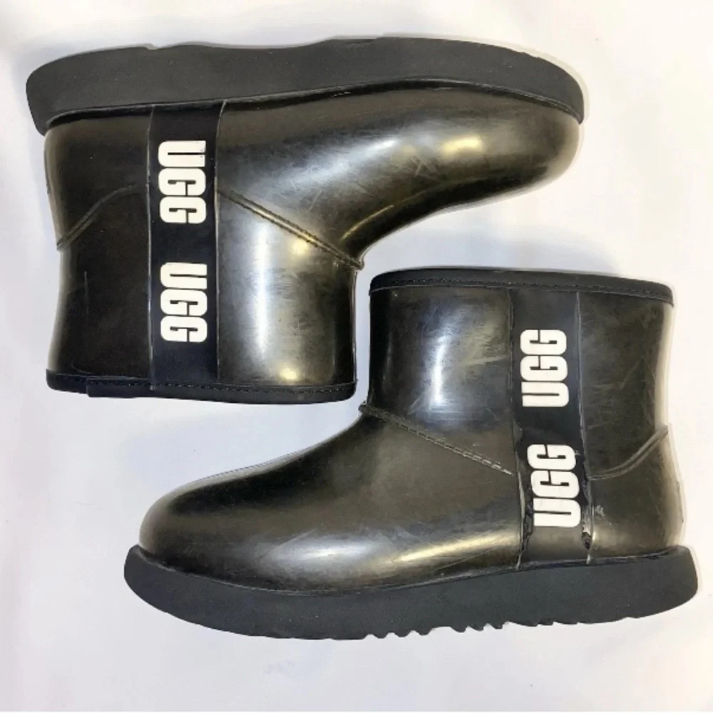 UGG Classic Clear Mini Ankle‎ Winter Boots Womens Size 2 Black